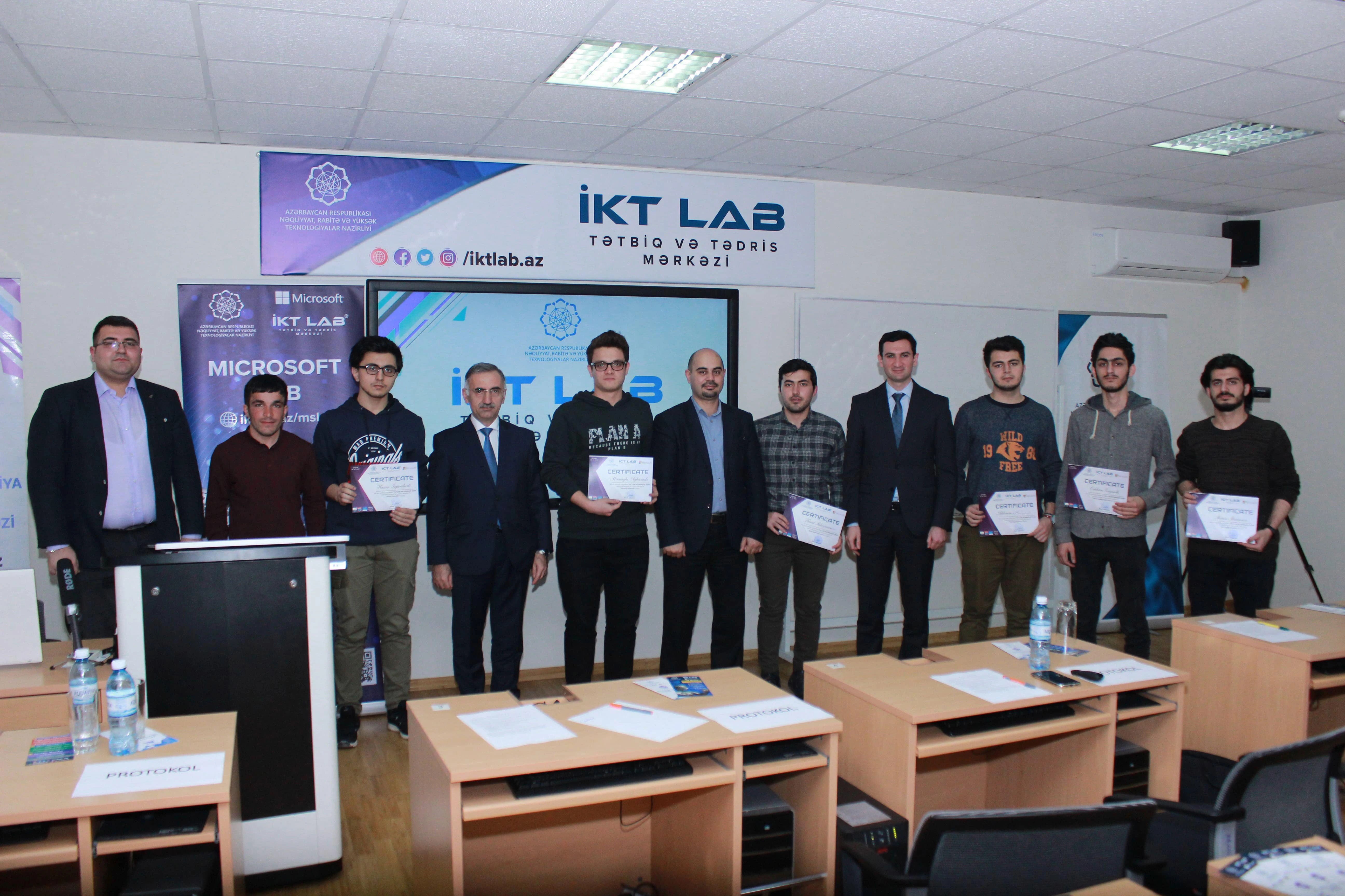 “Əşyaların interneti” laboratoriyasının ilk təcrübə proqramının iştirakçılarına sertifikatlar təqdim olunub